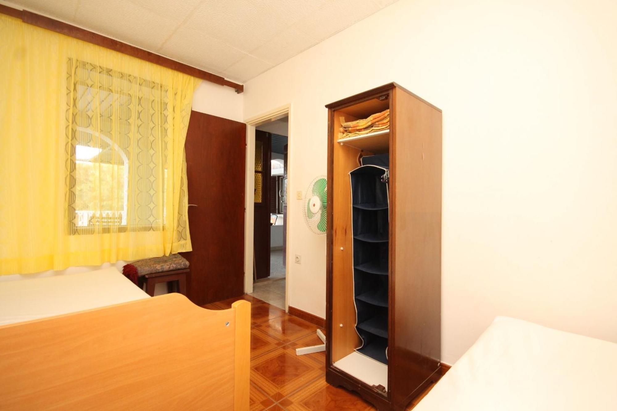 Apartments By The Sea Milna, Vis - 8913 الغرفة الصورة